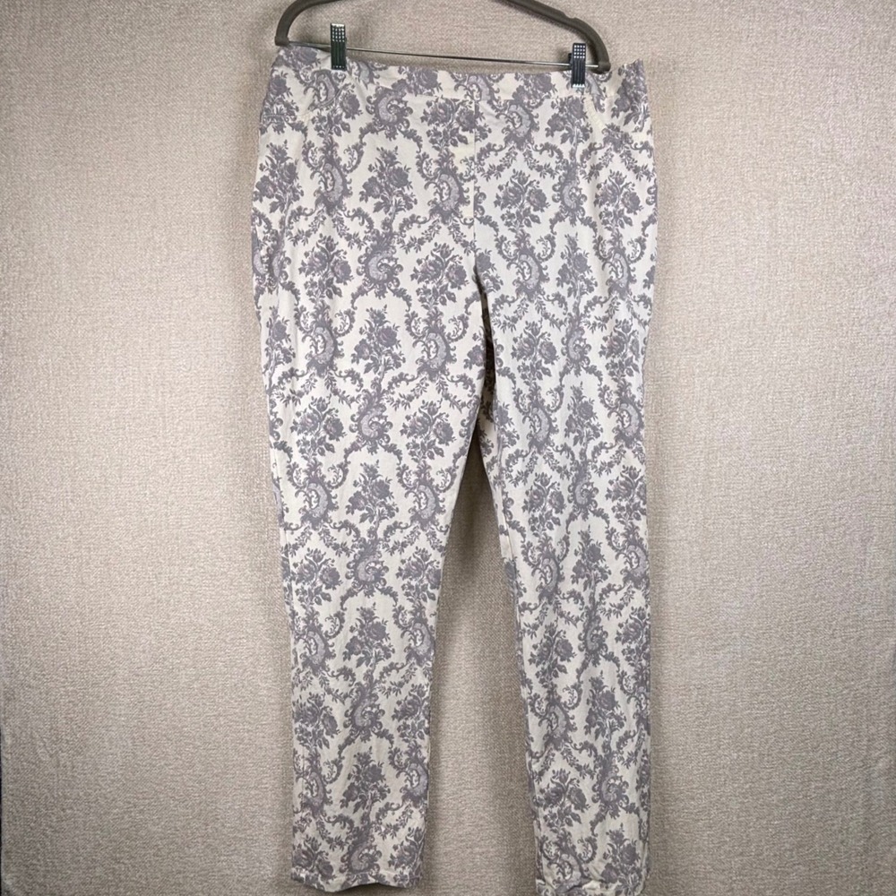 Isaac Mizrahi Womens 18W Damask Floral Pants Grey Cream Stretch Straight Leg